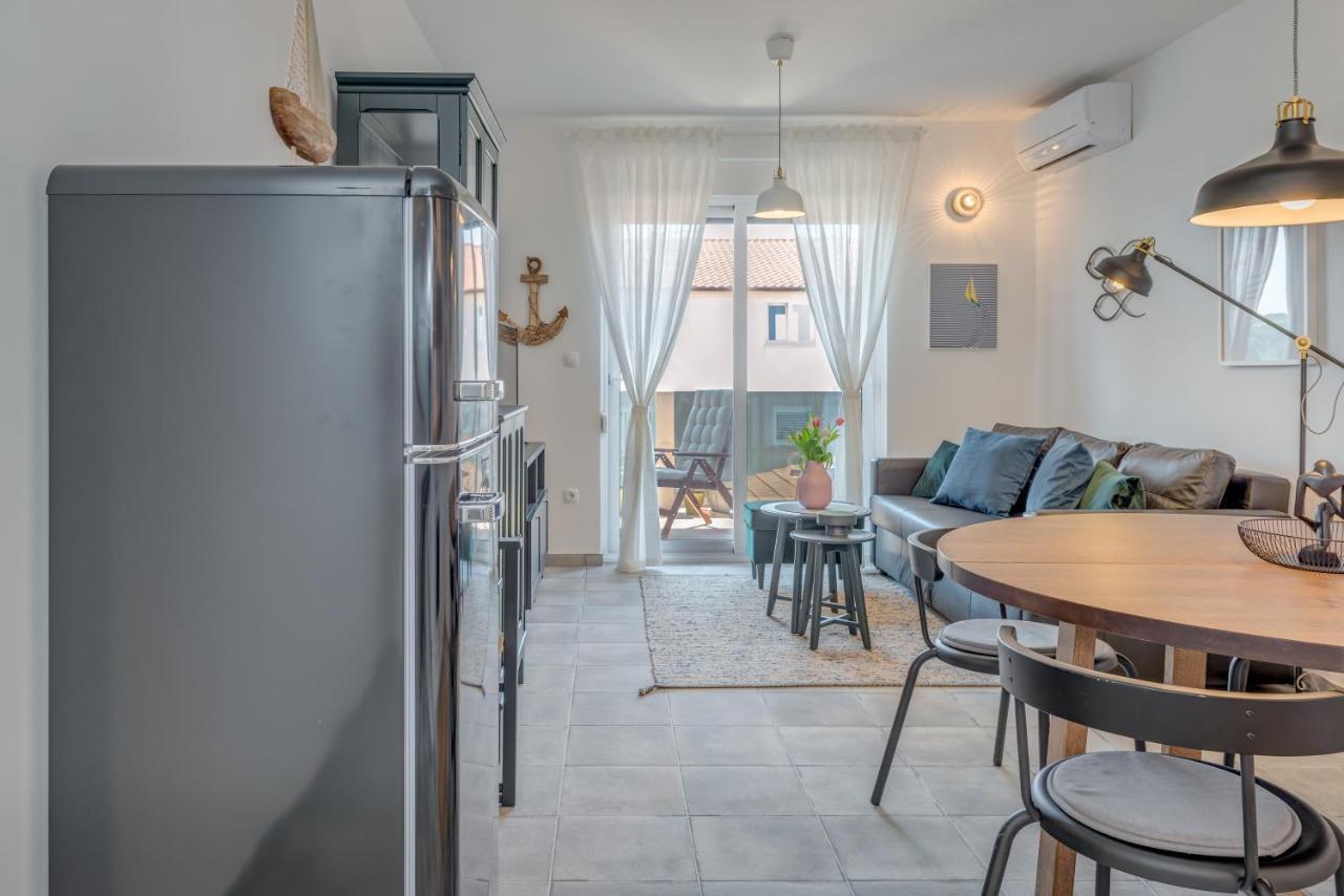 New And Chic Place Near Old Town Of Трогир Экстерьер фото